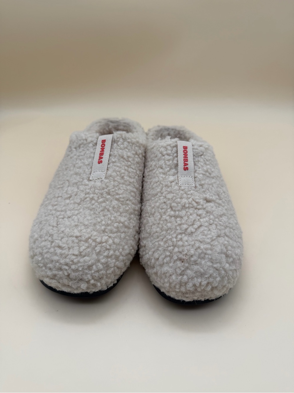 Bombas Sunday Slippers Women’s Size 7 Cream New no tag